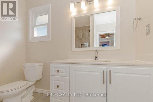 211 Leaside Drive, Welland, ON - Indoor Photo Showing Bathroom