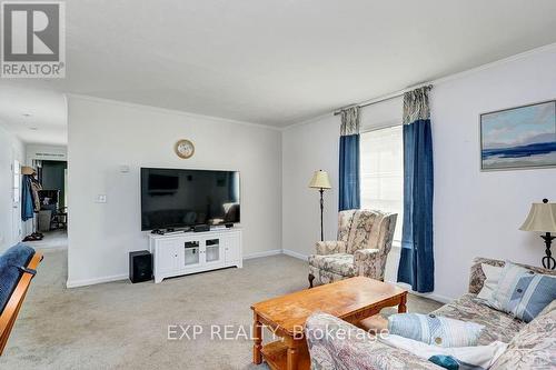 65 - 7481 Mitch Owens Road, Ottawa, ON - Indoor Photo Showing Living Room