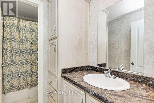 65 - 7481 Mitch Owens Road, Ottawa, ON - Indoor Photo Showing Bathroom