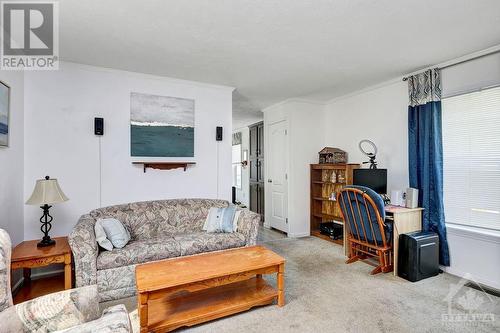 7481 Mitch Owens Road Unit#65, Ottawa, ON - Indoor Photo Showing Living Room