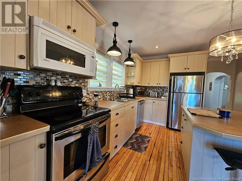 176 Chapel Street, Grand-Sault/Grand Falls, NB - Indoor Photo Showing Kitchen With Double Sink