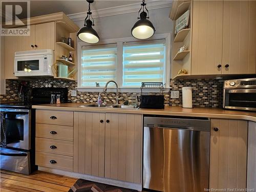 176 Chapel Street, Grand-Sault/Grand Falls, NB - Indoor Photo Showing Kitchen With Double Sink