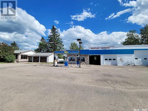 Bantle Service And Residence, Cudworth, SK 