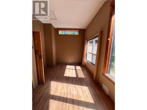 8479 Red Mountain Road, Silverton, BC - Indoor Photo Showing Other Room