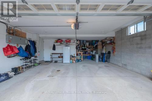 406 Lakehurst Circle Road, Galway-Cavendish And Harvey, ON - Indoor Photo Showing Garage