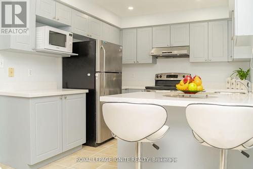 14 - 1480 Britannia Road W, Mississauga, ON - Indoor Photo Showing Kitchen