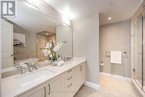 516 - 11 Bronte Road, Oakville, ON - Indoor Photo Showing Bathroom