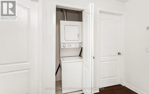 2101 - 6 Dayspring Circle, Brampton (Goreway Drive Corridor), ON - Indoor Photo Showing Laundry Room