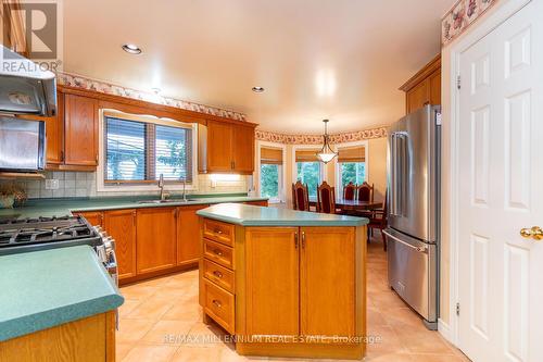 14389 Ninth Line, Halton Hills, ON - Indoor Photo Showing Kitchen With Double Sink