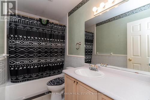 14389 Ninth Line, Halton Hills, ON - Indoor Photo Showing Bathroom