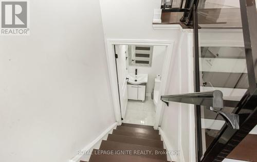 3325 Victory Crescent, Mississauga (Malton), ON - Indoor Photo Showing Other Room