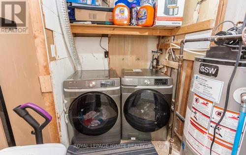 3325 Victory Crescent, Mississauga (Malton), ON - Indoor Photo Showing Laundry Room