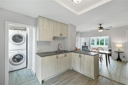 215 Strathearne Avenue, Hamilton, ON - Indoor Photo Showing Laundry Room