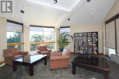 814 - 2267 Lake Shore Boulevard W, Toronto (Mimico), ON - Indoor Photo Showing Living Room