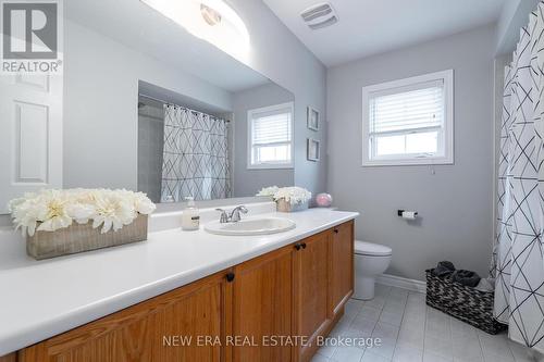 5380 Floral Hill Crescent, Mississauga, ON - Indoor Photo Showing Bathroom