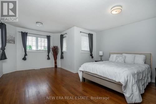 5380 Floral Hill Crescent, Mississauga (East Credit), ON - Indoor Photo Showing Bedroom