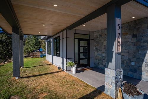 575 Larch Drive, Kaslo, BC - Outdoor