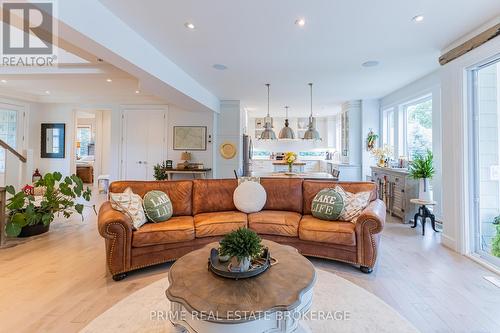 34734 Bayfield Road, Bluewater (Bayfield), ON - Indoor Photo Showing Living Room