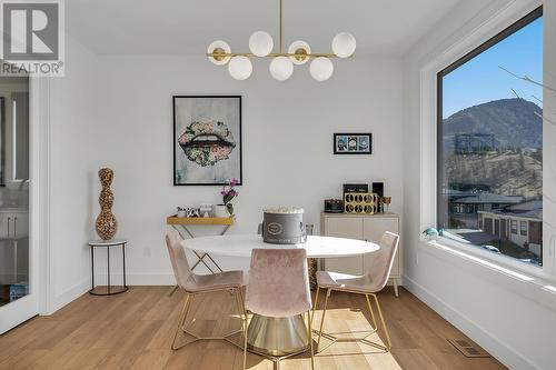 1426 Mine Hill Lane, Kelowna, BC - Indoor Photo Showing Dining Room