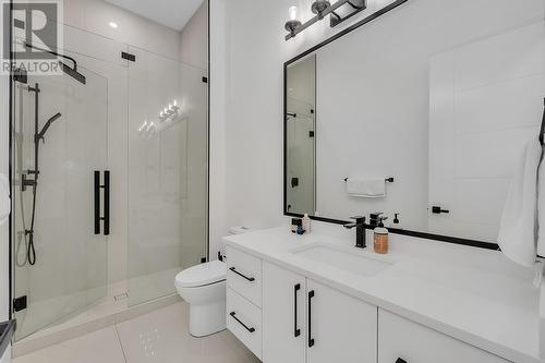 1426 Mine Hill Lane, Kelowna, BC - Indoor Photo Showing Bathroom