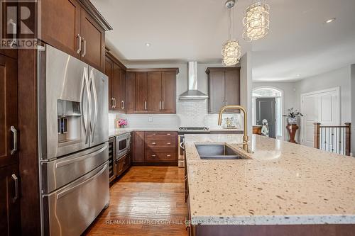 158 Mennill Drive, Springwater (Snow Valley), ON - Indoor Photo Showing Kitchen With Double Sink With Upgraded Kitchen