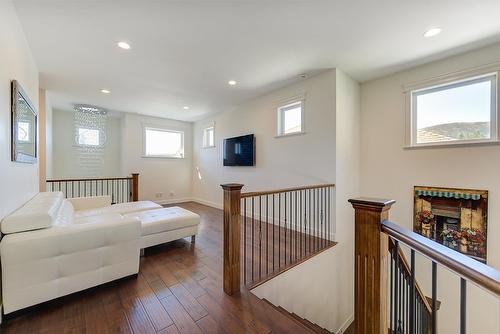 2032 Sunview Drive, West Kelowna, BC - Indoor