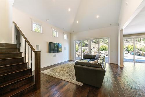 2032 Sunview Drive, West Kelowna, BC - Indoor