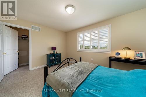 334 Cundles Road E, Barrie (Little Lake), ON - Indoor Photo Showing Bedroom