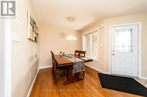 334 Cundles Road E, Barrie, ON - Indoor Photo Showing Dining Room