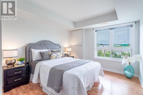 307 - 4450 Fairview Street, Burlington, ON - Indoor Photo Showing Bedroom