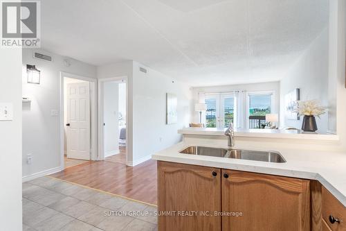 307 - 4450 Fairview Street, Burlington (Appleby), ON - Indoor Photo Showing Kitchen With Double Sink