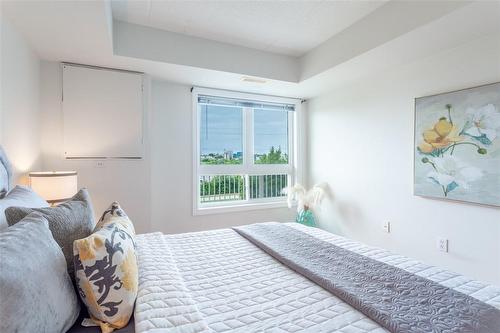 4450 Fairview Street|Unit #307, Burlington, ON - Indoor Photo Showing Bedroom