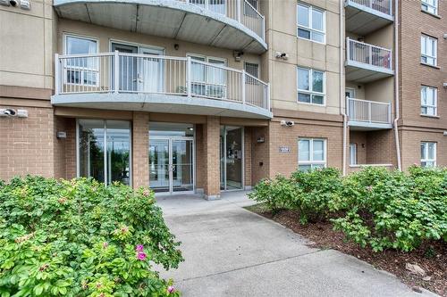 4450 Fairview Street|Unit #307, Burlington, ON - Outdoor With Balcony With Facade