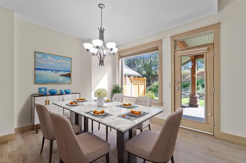 161 Mashie Crescent, Vernon, BC - Indoor Photo Showing Dining Room