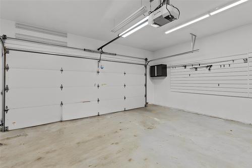 161 Mashie Crescent, Vernon, BC - Indoor Photo Showing Garage