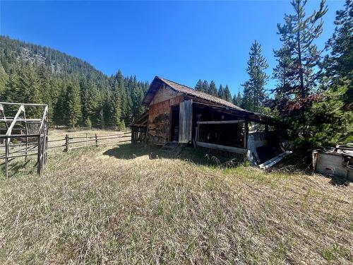 3309 Princeton Summerland Road, Princeton, BC - Outdoor