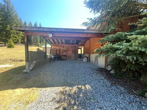 3309 Princeton Summerland Road, Princeton, BC - Outdoor