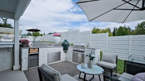 397 Tucker Court, Kelowna, BC - Outdoor With Deck Patio Veranda With Exterior