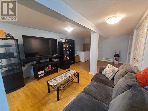 207 Lemay Street, Cornwall, ON - Indoor Photo Showing Living Room