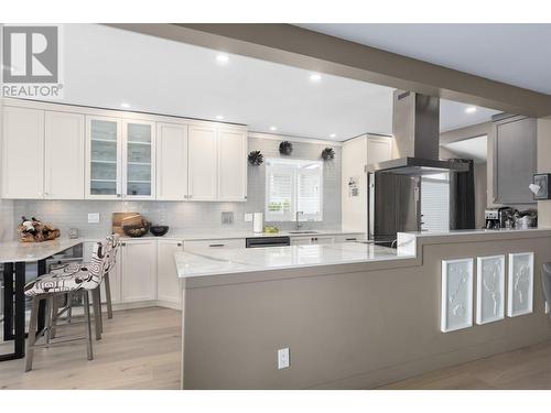 1020 Lanfranco Road Unit# 9, Kelowna, BC - Indoor Photo Showing Kitchen