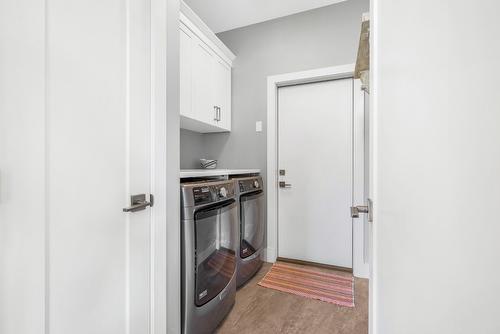 32-1404 Copper Mountain Court, Vernon, BC - Indoor Photo Showing Laundry Room