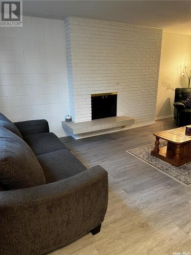 3323 14Th Street, Saskatoon, SK - Indoor Photo Showing Living Room