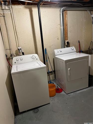 3323 14Th Street, Saskatoon, SK - Indoor Photo Showing Laundry Room