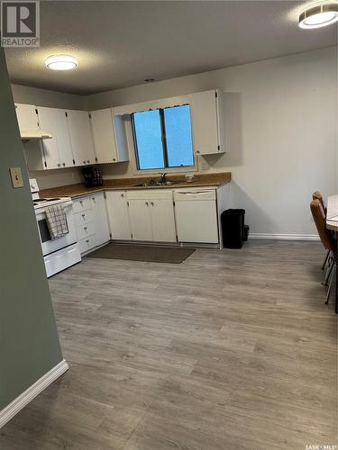 3323 14Th Street, Saskatoon, SK - Indoor Photo Showing Kitchen