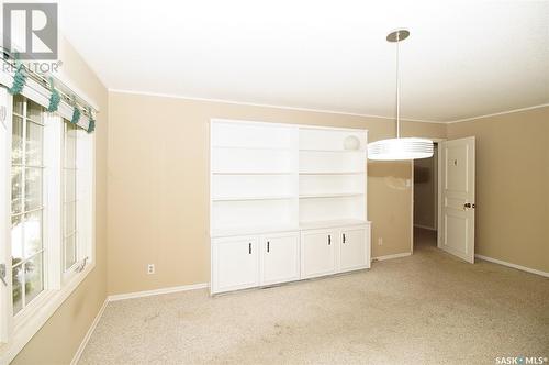 880 Mcniven Avenue, Regina, SK - Indoor Photo Showing Other Room