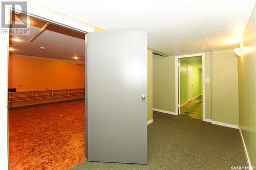 880 Mcniven Avenue, Regina, SK - Indoor Photo Showing Other Room