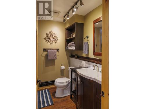 1201 4Th Avenue, Valemount, BC - Indoor Photo Showing Bathroom