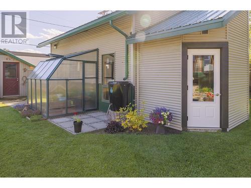 1201 4Th Avenue, Valemount, BC - Outdoor With Exterior