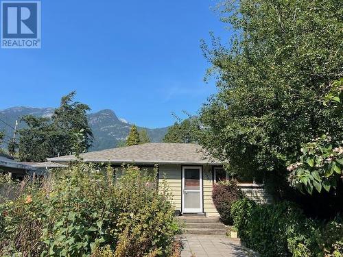 37963 Fourth Avenue, Squamish, BC 