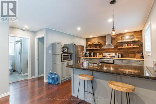 1625 Hunter Creek Road, Minden Hills, ON - Indoor Photo Showing Kitchen